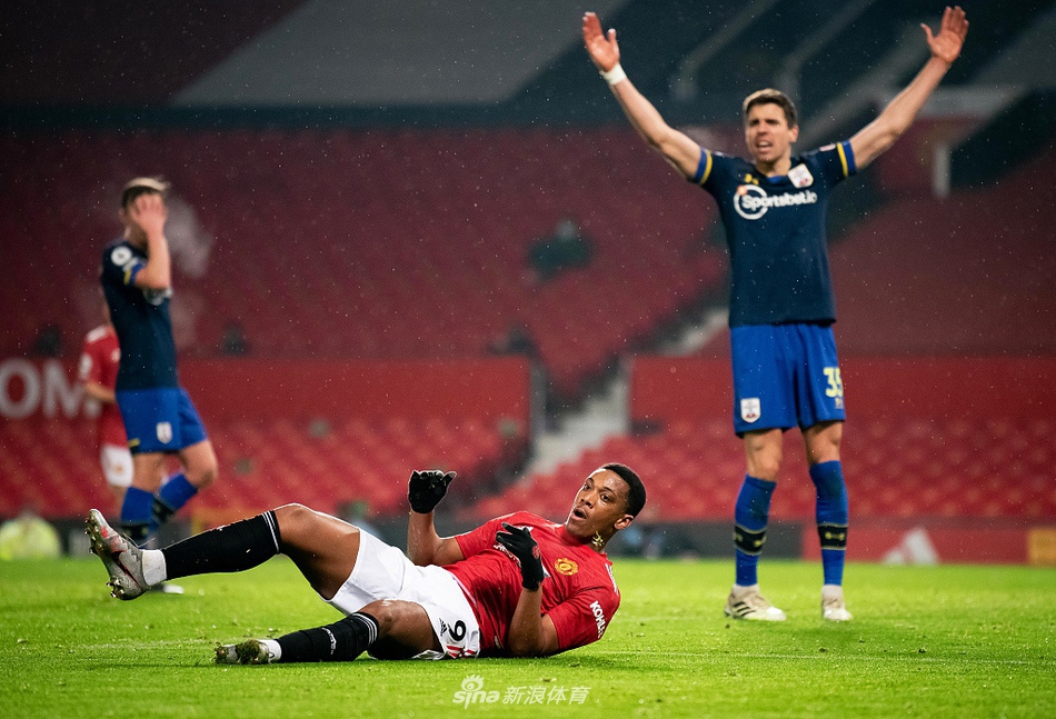 ترتيب الدوري الإنجليزي الممتاز 2024 اليومأحدث التطورات والمواجهات الحاسمة